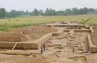 Porcelain Figure of a Lion Discovery in Xinyang